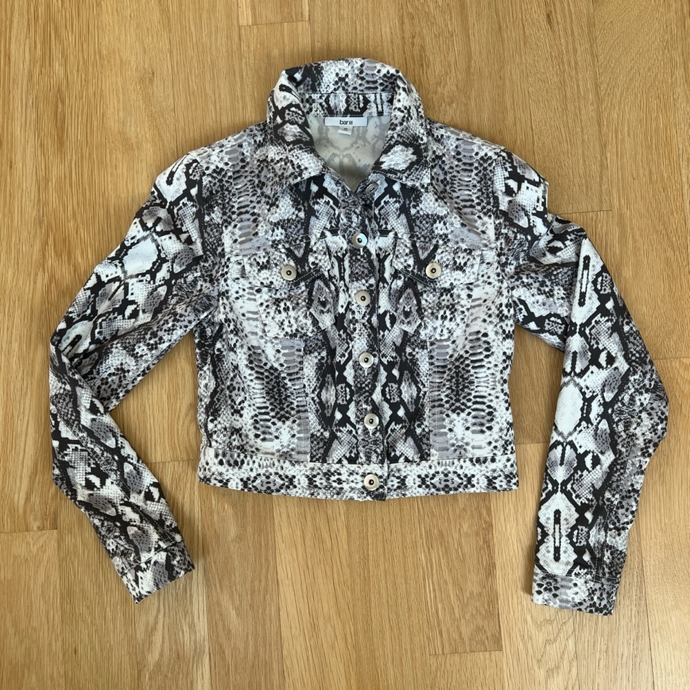 Bar III Snakeskin patterned cropped jacket